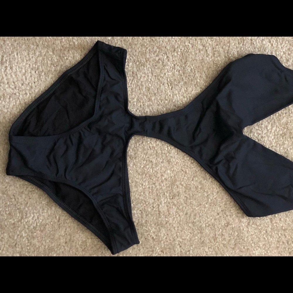 EUC Small diNeila Brazil Cutout One Piece Suit 😍